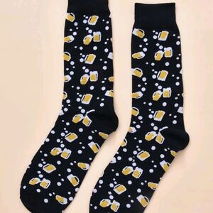✨3 FOR $28✨🆕🧦🍺BEER PATTERNED SOCKS🍺🧦